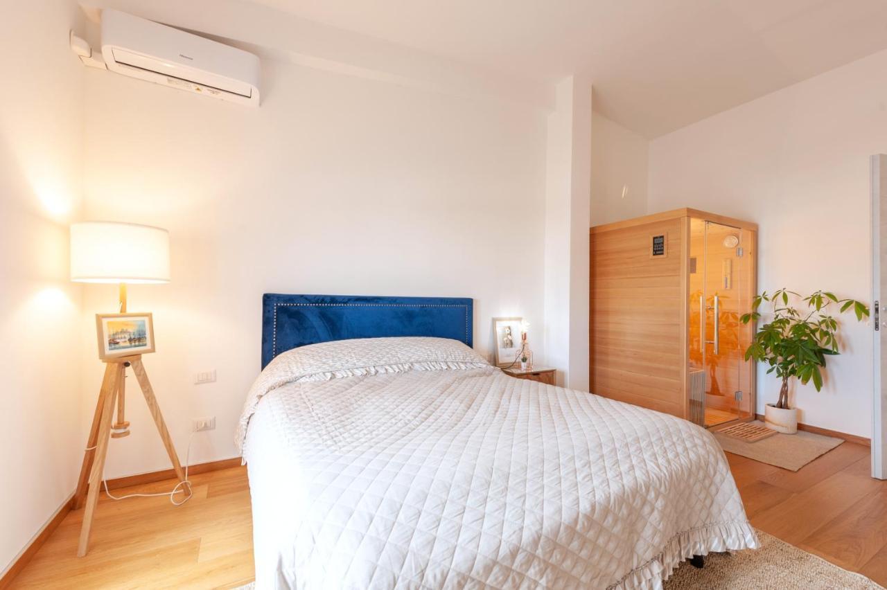 Luxus P4T Family 3 Bedroom With Pool, Tennis Court And Sauna Brindisi Eksteriør billede